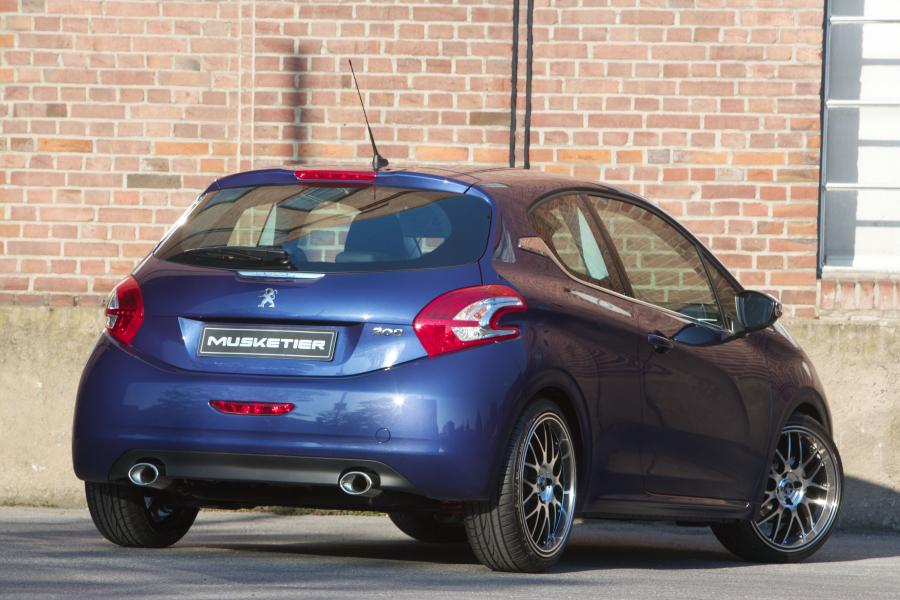  Peugeot 208 3-Door by Musketier 2013 года  (фото 4 из 8)